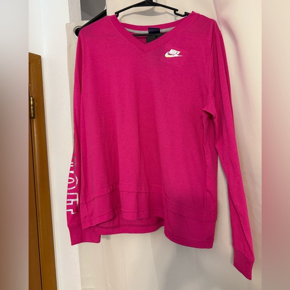 Nike Fuchsia V-Neck Long Sleeve Top - Picture 1 of 1